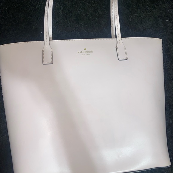 Very lightly used Kate spade large purse baby pink - Picture 5 of 5